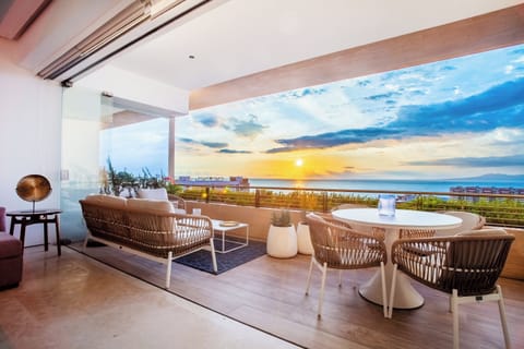 New luxury ocean view condo at Soho PV, with one of the largest rooftop pool decks in the world