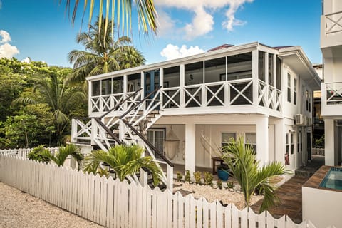 Sea View Upper and Lower Level Apartment