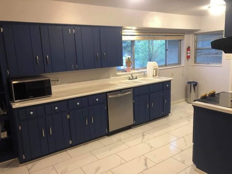 Finished with dinner, just throw the dishes in the dishwasher.