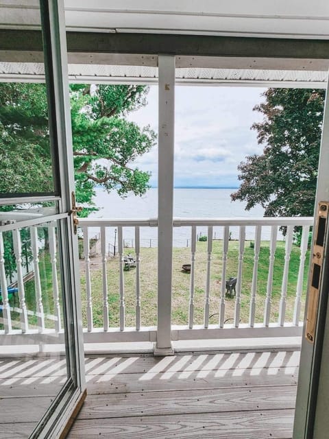 The balcony facing the lake