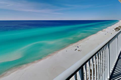 Welcome to Palazzo Beach Resort 1407