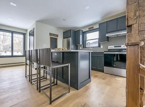 Brand new kitchen ready for all of those inner-chefs! 