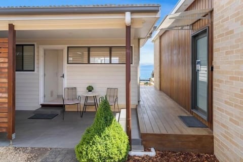 30d6b928 b0f3 4d7a ace6 faf0b9713425