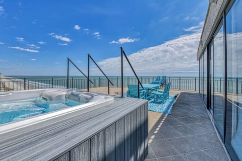 Surf Master Penthouse B