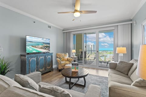 Ariel Dunes II 809 Living Room