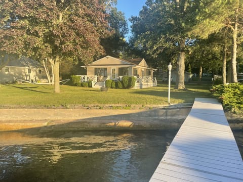 The Flip Flop Inn
