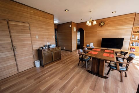 20 tatami spacious living room