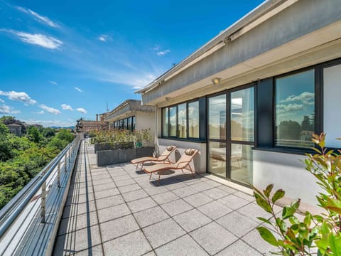 Superior Double Room, 1 Queen Bed | Terrace/patio