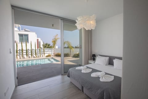 Villa, 4 Bedrooms, Private Pool, Garden View | 4 bedrooms