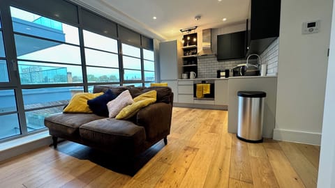 Apartment, 1 Bedroom, Garden View | Interior