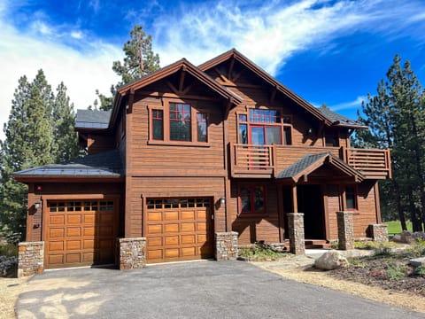 Garage, Indoors, Gate, House, Lamp
