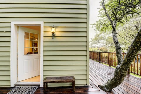 Mill Valley Vacation Rental | 1BR | 1BA | Steps Required for Access | 800 Sq Ft