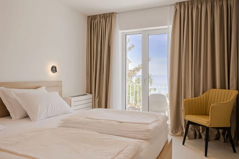 Superior Room, 1 King Bed | Balcony view