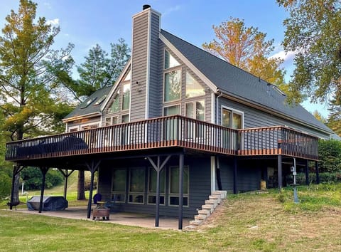 Large wrap-around deck with multiple outdoor seating options