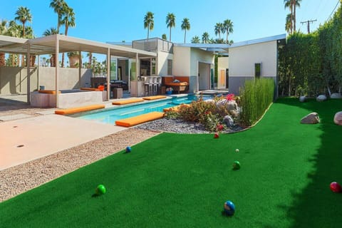 Relax, play, and unwind in this modern desert oasis with a private pool and outdoor fun under the sun!