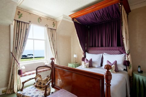 Egyptian cotton sheets, premium bedding, memory foam beds