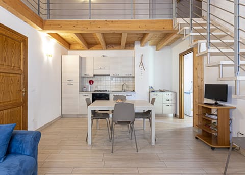 livingroom- Beatrice- Elba Island