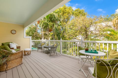 Welcome to Paradise!