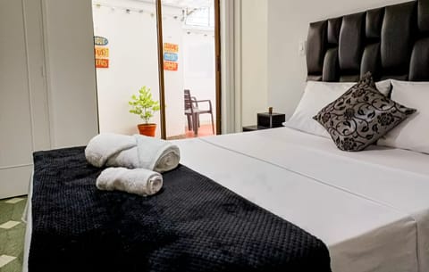 Design Room | Individually furnished, desk, laptop workspace, free WiFi