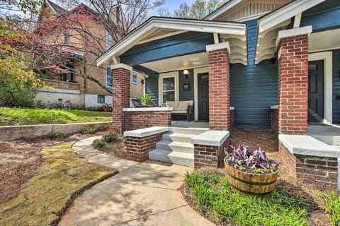 Birmingham Vacation Rental | 2BR | 1BA | 1,000 Sq Ft | Steps Required
