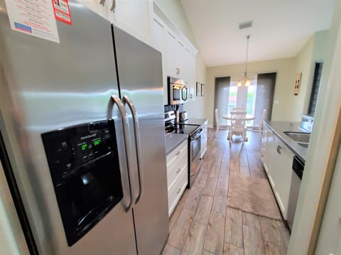 Coconut Place kitchen