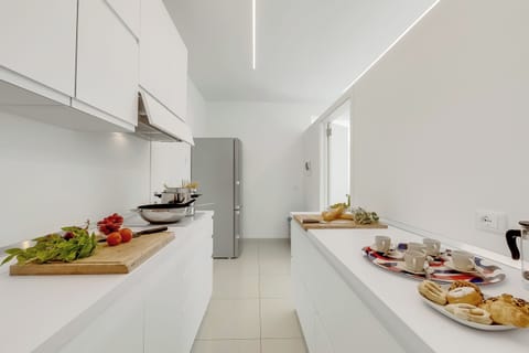 Family Villa, Multiple Bedrooms, Refrigerator & Microwave (Amazing Villa Chimera White View) | Private kitchen | Fridge, microwave, oven, stovetop