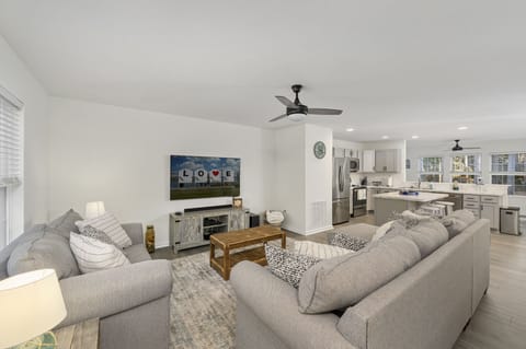 Hidden Gem is Brand New in 2022!