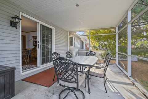 Island Sage is a Peaceful Retreat in the heart of popular Piney Island.