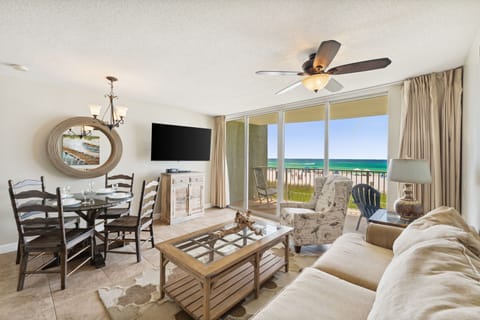Gulf View Living Room with Sleeper Sofa