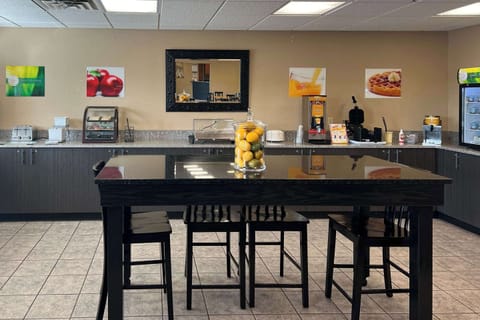 Free daily on-the-go breakfast