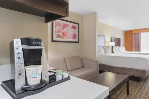 Suite, Multiple Beds (Wet Bar) | Desk, laptop workspace, iron/ironing board, free rollaway beds