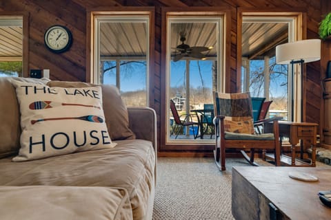 Smart TV, fireplace, video games, DVD player