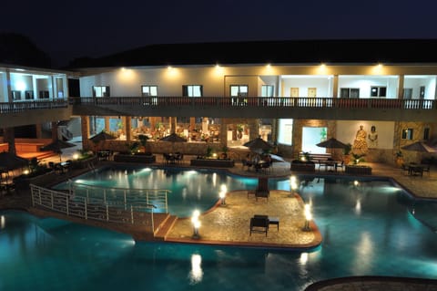 Outdoor pool, pool umbrellas, sun loungers