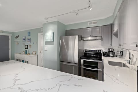 This Well-Stocked Kitchen is a Chef's dream!