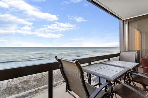 Welcome to Golden Sands 912!