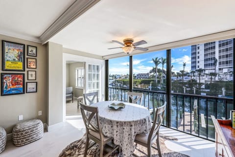 Dining for Six Overlooking Naples Lagoon