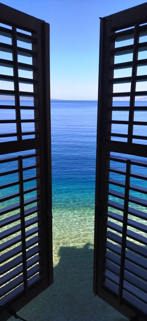 Panoramic Room, 1 Double Bed, Sea View, Beachside | Free WiFi, bed sheets