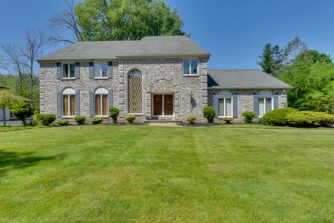 Buffalo Vacation Rental | 3,300 Sq Ft | 4BR | 2.5BA | 2 Steps Required