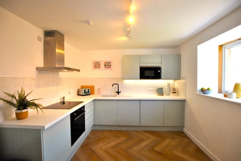 The dining kitchen is well-equipped