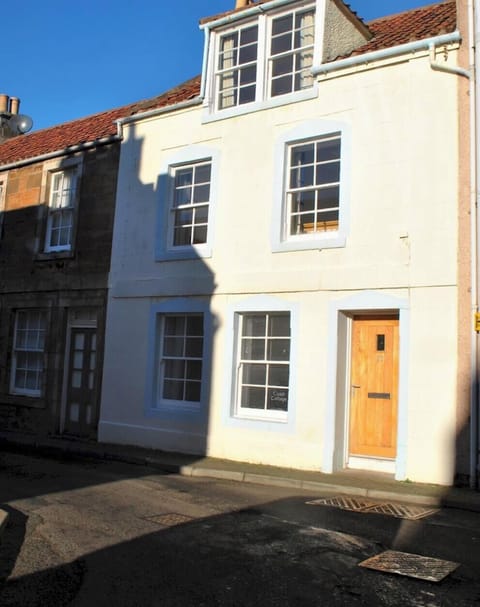 Traditional three-storey character cottage
