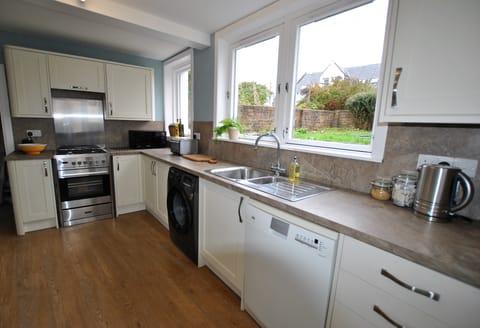 Fully fitted modern kitchen