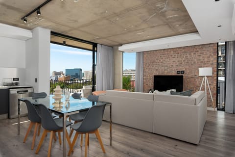 Comfort Apartment | Living area | 40-inch flat-screen TV with cable channels, TV, streaming services
