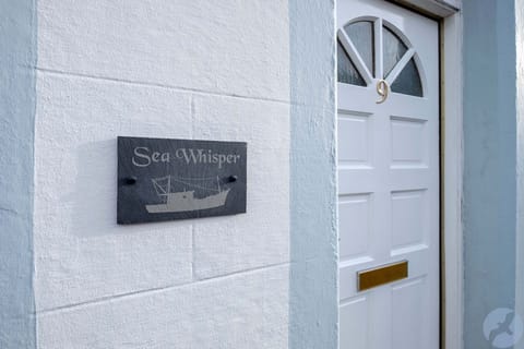Sea Whisper is perfectly located close to the hub of the village and a short stroll to the harbour