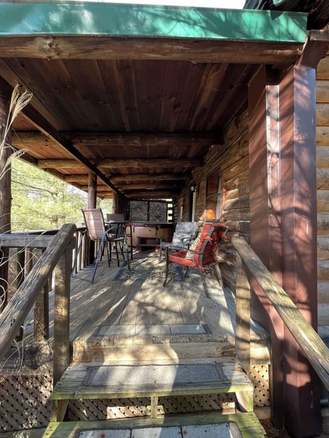 Private covered porch
