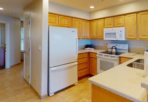 WhalePointe2BR-0804-017