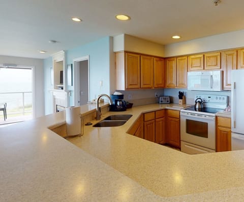 WhalePointe3BR-0804-010