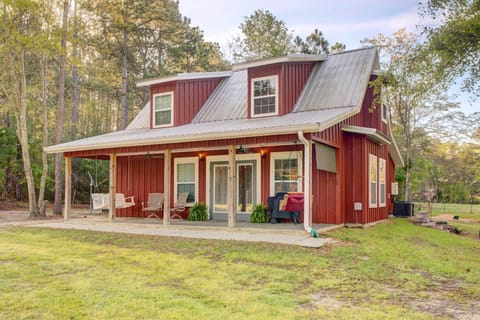 Wray Vacation Rental | 3BR | 2BA | 1 Step Required | 1,502 Sq Ft