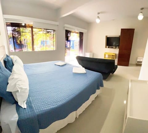 Family Quadruple Room | Soundproofing, iron/ironing board, free WiFi