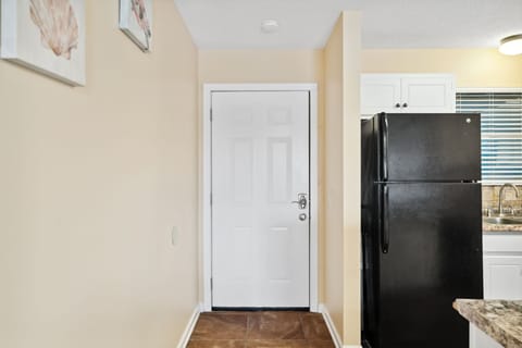 Entry way into the condo.