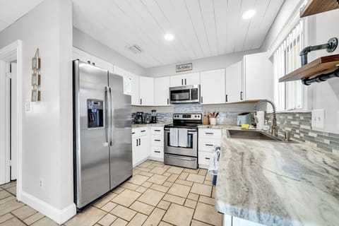 Kitchen | Fully Equipped | Cooking Basics